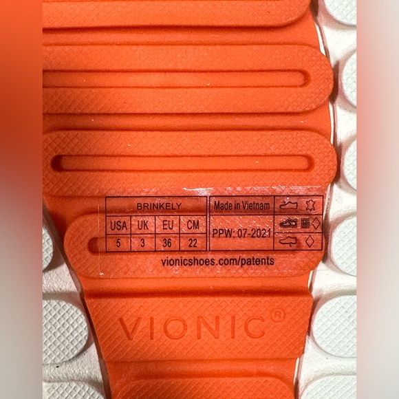 NWB VIONIC WOMENS
BRINKELY BOOTIE SZ 5 - Picture 12 of 14